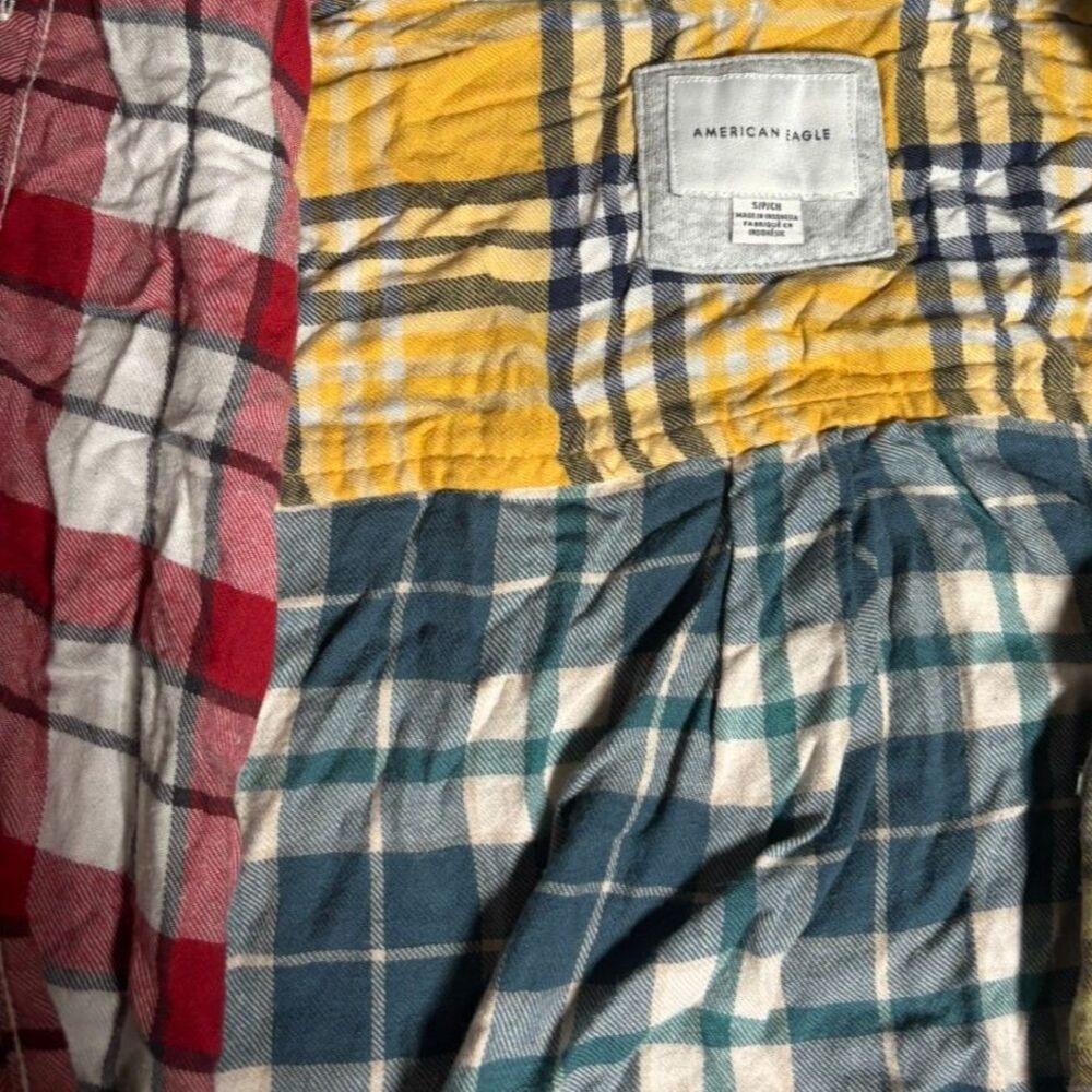 AMERICAN EAGLE SIZE SMALL PATCHWORK CRAYOLA 90'S FLANNEL